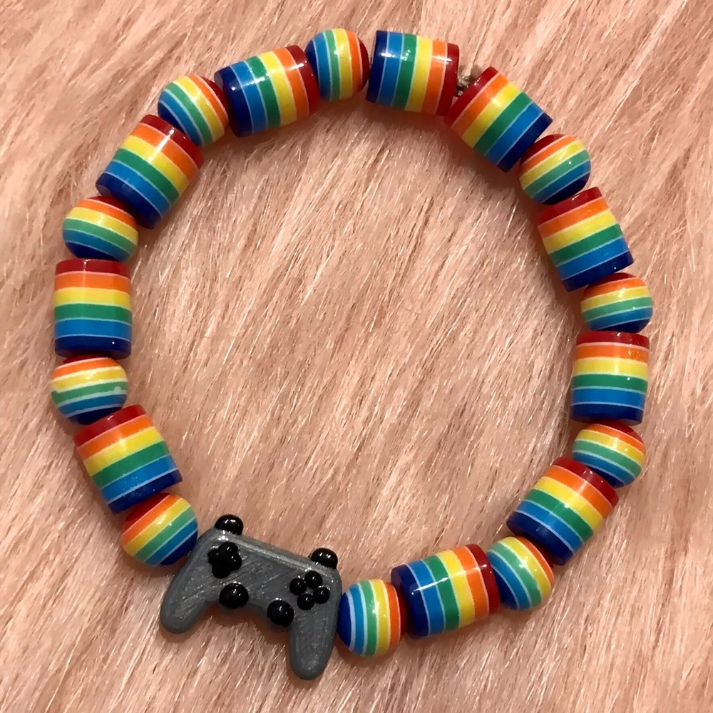 Handmade Grey Video Game Controller Colorful Rainbow Pride Beaded Bracelet - Picture 1 of 6